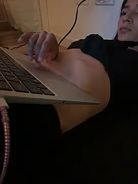 دردشة Ema_Rose_ الجنسية المباشرة