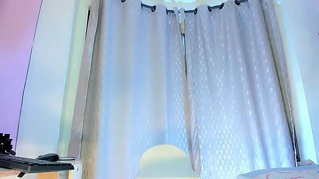 XXX chat uživo modela Ashley_Alexa