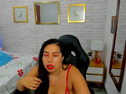nikki_nikoll's Live XXX Chat