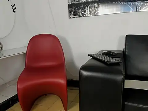 luca_damp webcam show
