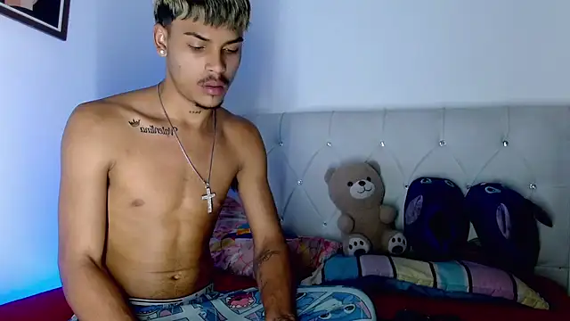 Chat +18 de Angel_foxc13 ao vivo