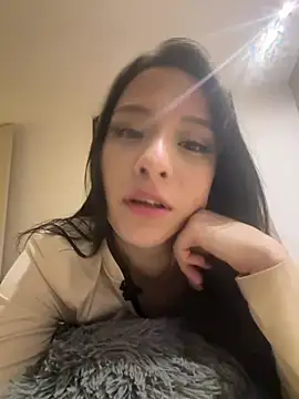 Sarah_cam06's Live Chat Room