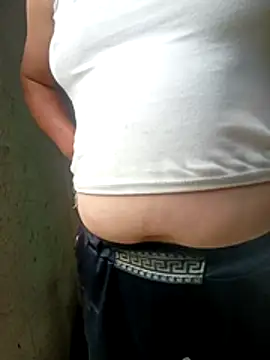 YeuAnhbigcock Adlı Modelin Canlı XXX Sohbeti