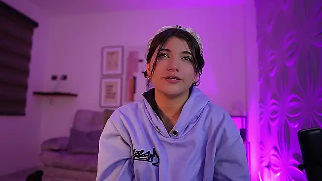 Isis_Scarlett_'s Live XXX Chat