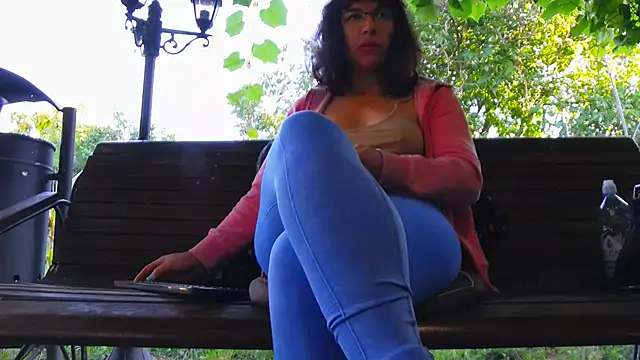 BigLabia_PublicPark 라이브 XXX 채팅