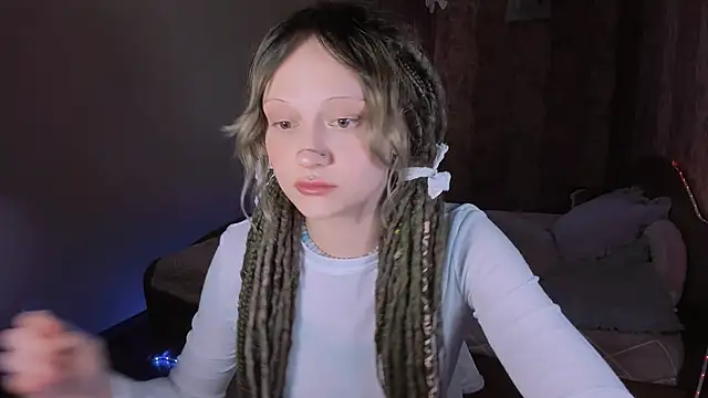 MariaMango Adlı Modelin Canlı XXX Sohbeti