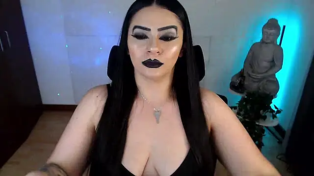 GODDESS_EVANS Adlı Modelin Canlı XXX Sohbeti