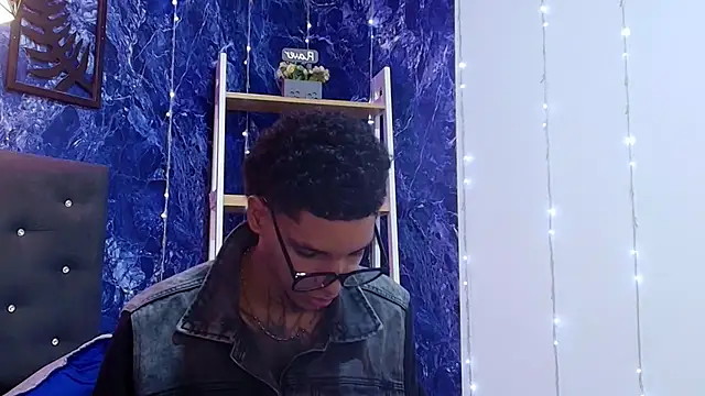 Chat XXX ao vivo de kai_storm77