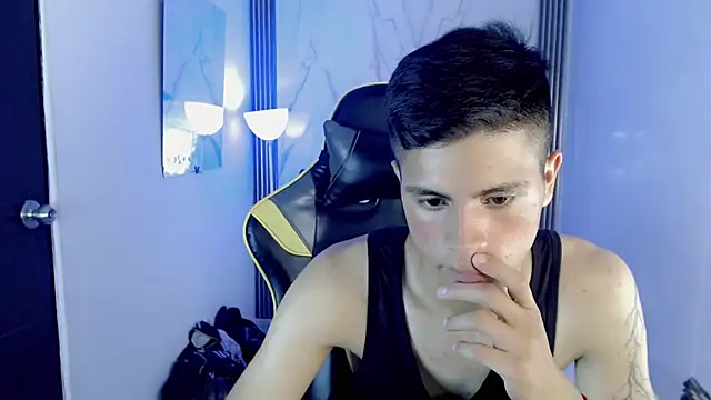 Ascii_one Chat XXX live