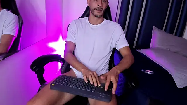 Damiam_23 Live XXX Chat