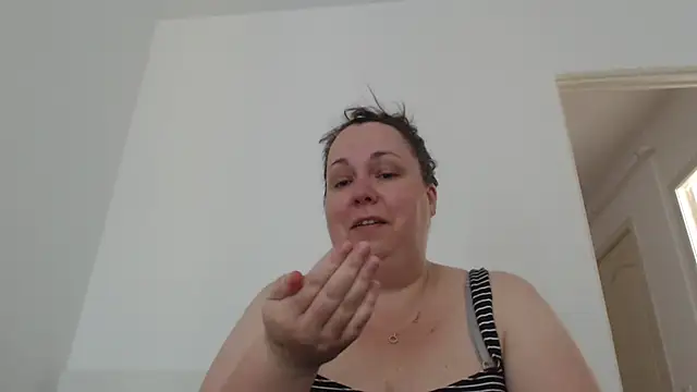 Chatroom XXX en direct de WendyRhoades