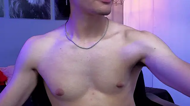 OliverMorgan66 élő XXX-chatje