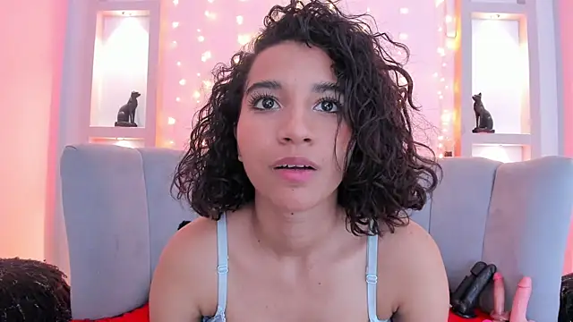 Emily_bruss Live XXX-Chat