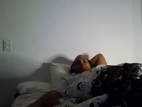Carlos02145's Live Chat Room