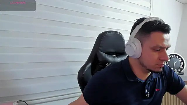 Rick_Adams – Naživo XXX chat