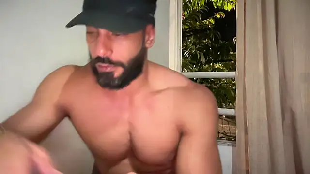 romeolovedark's Live XXX Chat