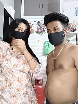 Kaur_Simran_01 élő XXX-chatje