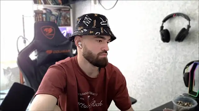 _Serious_Man Live XXX-Chat