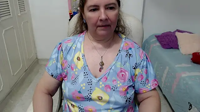 leonela_69 – Live XXX-chat