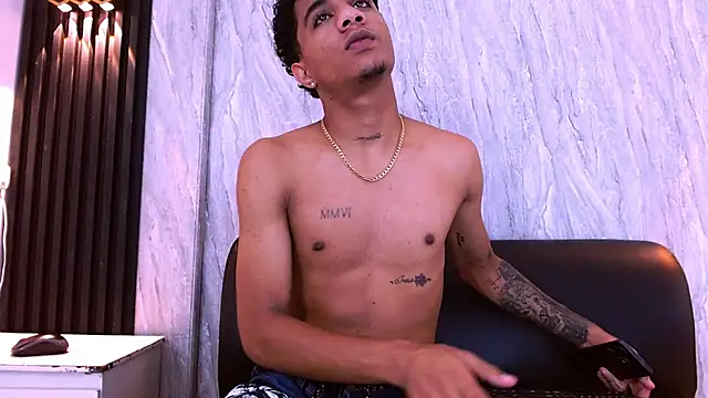 _Thiago12's Live XXX Chat