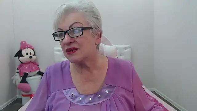 Chat XXX en directo de KayleSmoll
