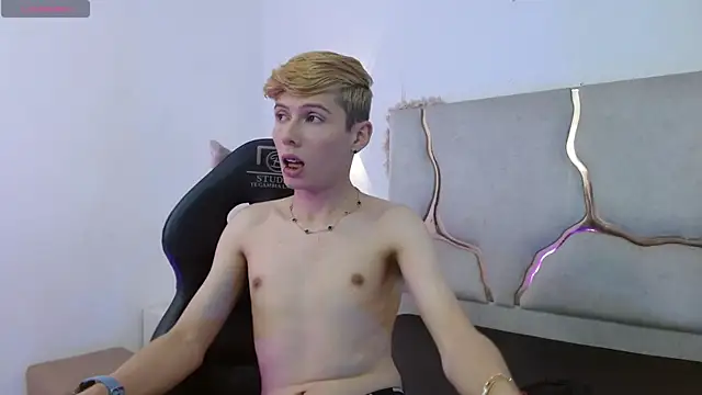 Chat +18 de Ian_tay1 ao vivo