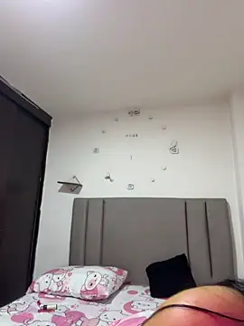 Chat +18 de am_lee ao vivo