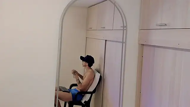 Mheysam_Youngerx's Live XXX Chat