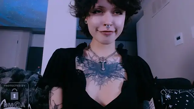 NaughtyLittleFox's Live XXX Chat