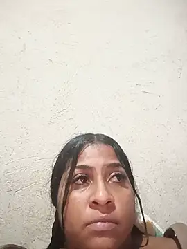 Giselabrunette25 现场XXX聊天