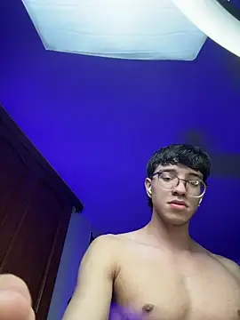 Czat XXX na żywo – ArthurDavies21_