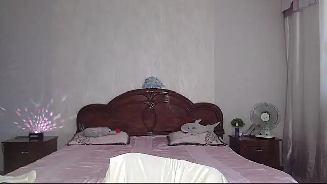 Batari Chat XXX in diretta