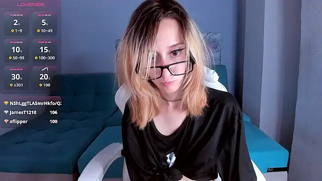 College_Girl_18 Chat XXX live