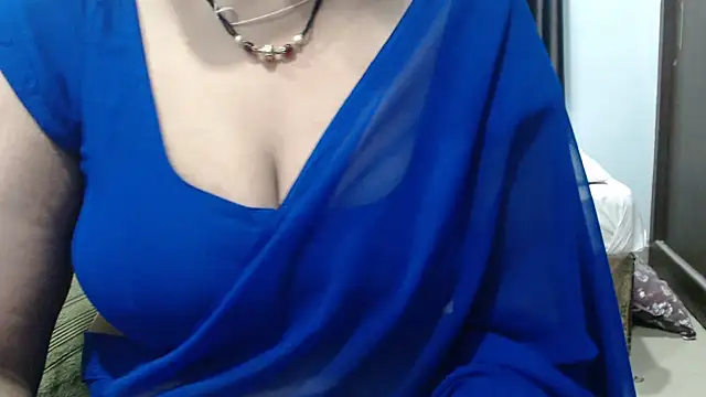 Chat XXX ao vivo de sunitha-3