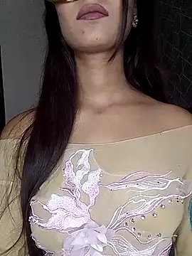 sexy_manvi25 Adlı Modelin Canlı XXX Sohbeti