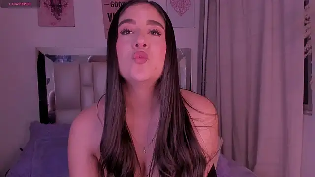 Sussy_Bell01's Live XXX Chat