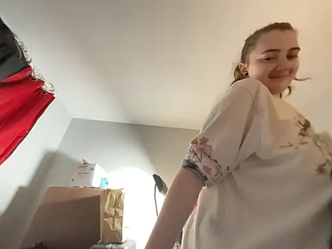 Czat XXX na żywo – Snowbunnycake_131