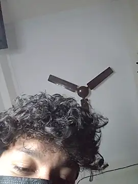 roxiii_'s Live Chat Room