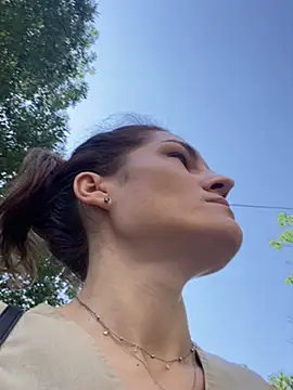 Ms-Lust1- Chat XXX live