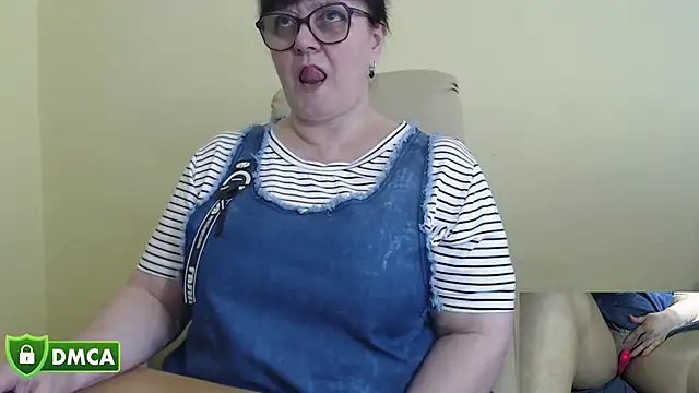 Živý XXX chat BrandiOhNight