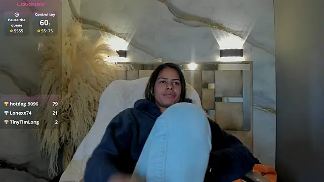 nairobi8 Live XXX-Chat