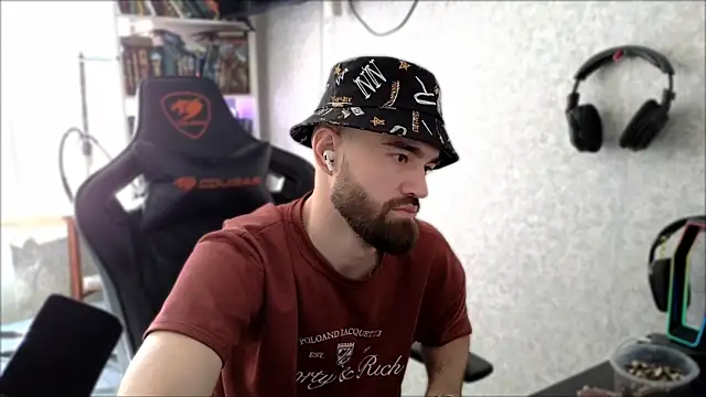_Serious_Man Chat XXX in diretta