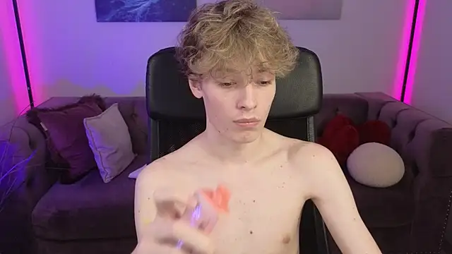 kevingarsiaa – Naživo XXX chat