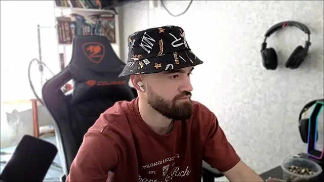 Živý XXX chat _Serious_Man