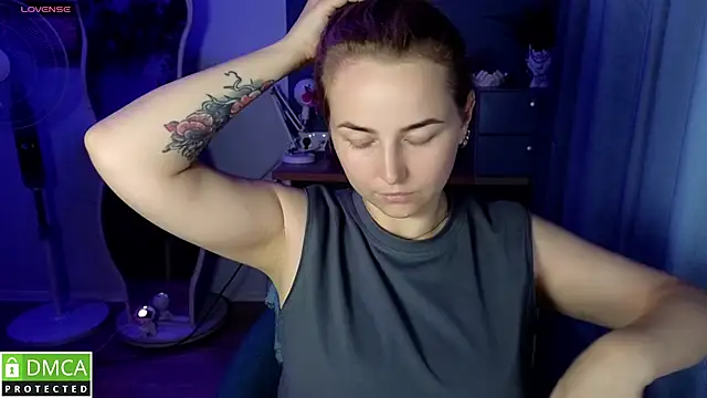 Chat XXX en directo de Mira_Mermayd