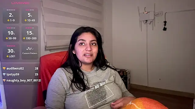 cloe_small XXX чат на живо
