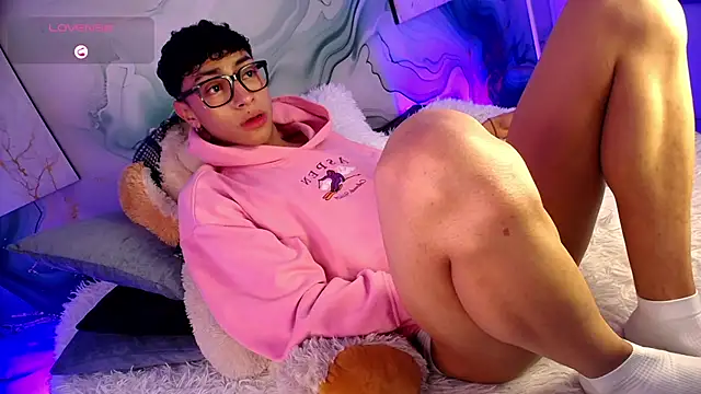 Czat XXX na żywo – Owen_JP