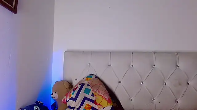 Chatroom XXX en direct de Angel_foxc13