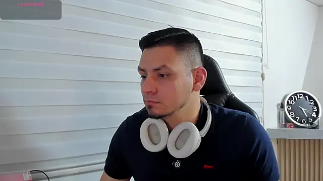 Rick_Adams – Naživo XXX chat