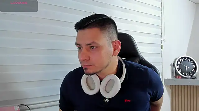 Rick_Adams Live XXX-Chat